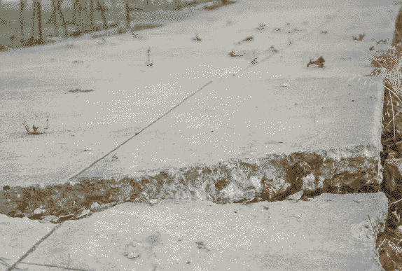 This is affectionately called 'earthquake' down on Dwight and Bonar.